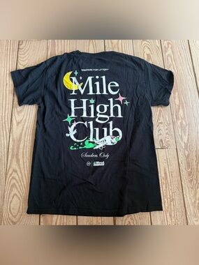 Y&R mile high club tshirt size m